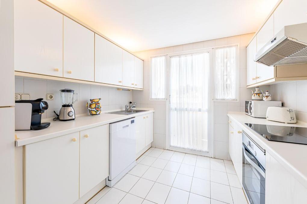 Puerto De Benalmadena Apartamento Vacacional Con Vistas Al Mar Y Yates Tres Habitaciones 2 Banos Eksteriør bilde