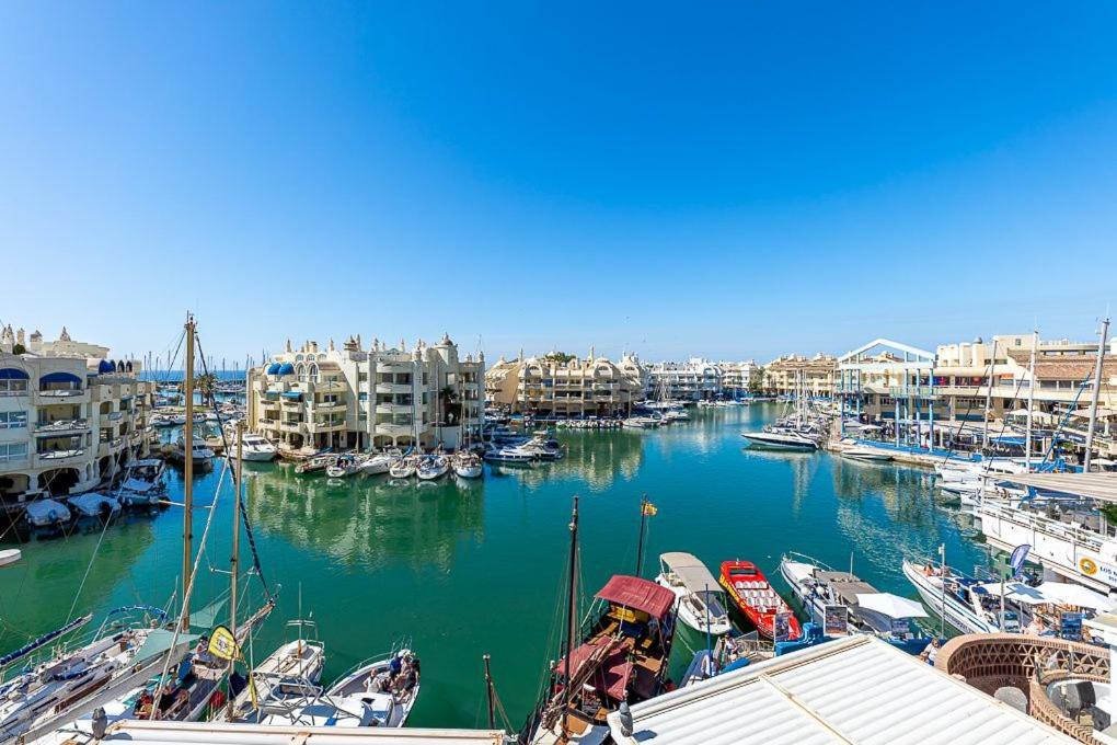 Puerto De Benalmadena Apartamento Vacacional Con Vistas Al Mar Y Yates Tres Habitaciones 2 Banos Eksteriør bilde